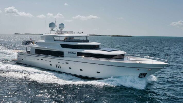 Luxury motor yacht She's a Peach