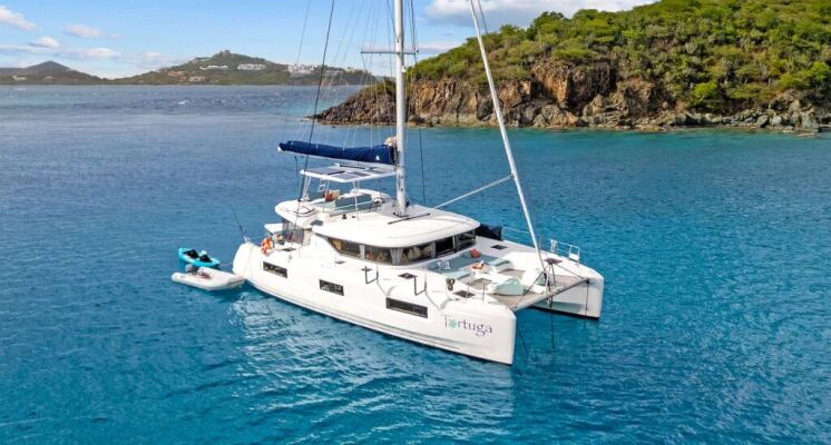 Catamaran de luxe avec équipage TORTUGA