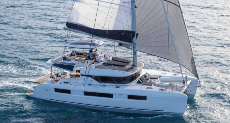 Catamaran de luxe avec équipage ERRANT VAGABOND