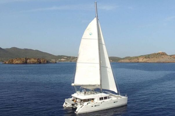 Catamaran de luxe avec équipage DADDY'S HOBBY