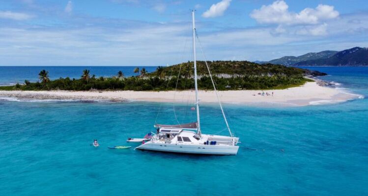 Catamaran de luxe avec équipage Ad Astra Lagoon 57