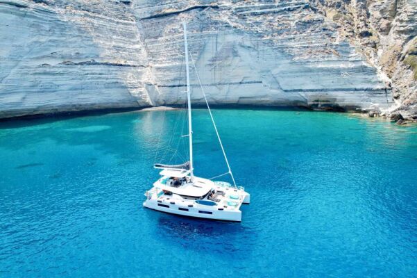 Catamarán de lujo con tripulación VERINA STAR