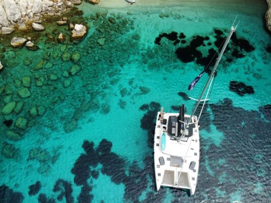 Catamaran de luxe avec équipage Blue Velvet