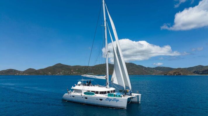 Catamaran de luxe avec équipage SIP SIP