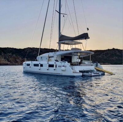 Catamaran de luxe avec équipage Baten Kaitos II
