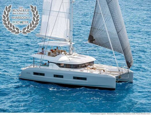 Catamaran de luxe avec équipage RHAPSODY II
