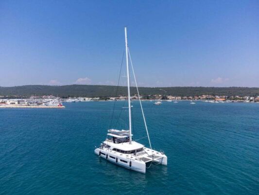 Catamaran de luxe avec équipage SEADUCTIVE ORCA