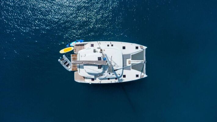 Catamaran de luxe avec équipage M&M