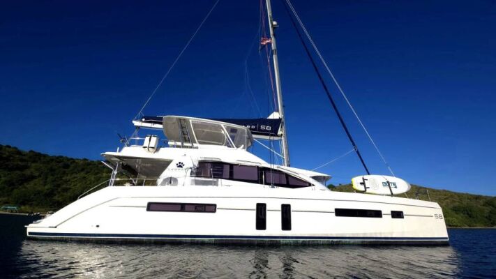 Catamaran de luxe avec équipage RUBY ONE
