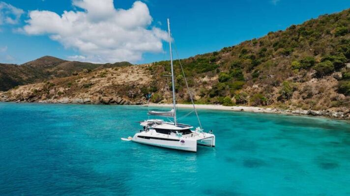 Catamaran de luxe avec équipage SALTY DOG