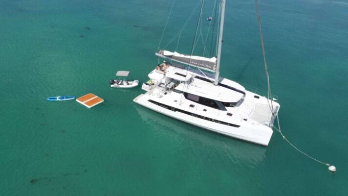 Catamaran de luxe avec équipage Andiamo Tutti