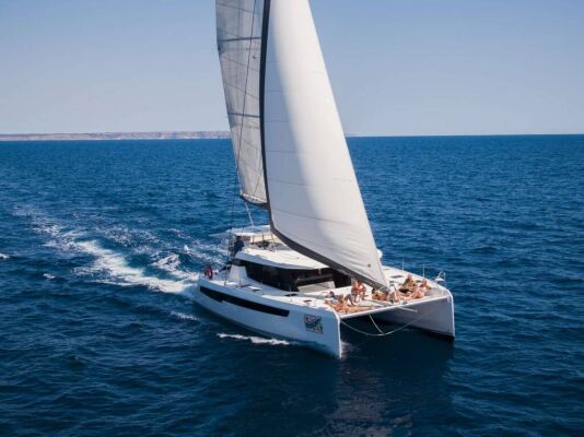 Catamaran de luxe avec équipage BERESHIT