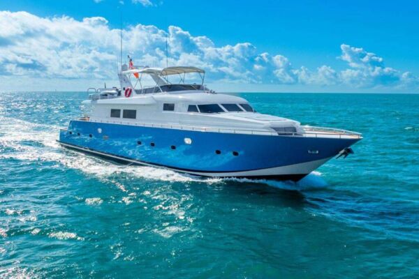 Yacht de luxe AZURE