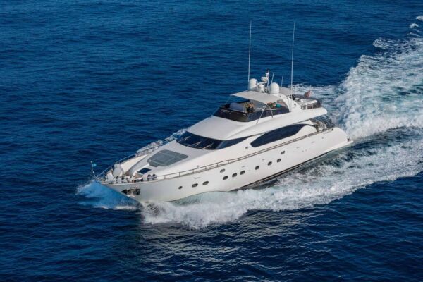 Yate de lujo GEMINI 3