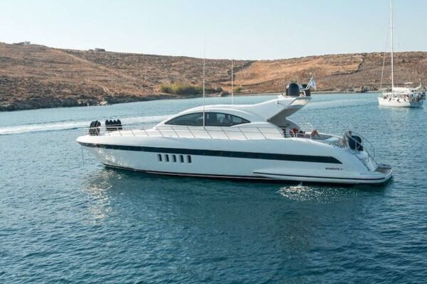 Luxus-Motoryacht YALOOU DREAM