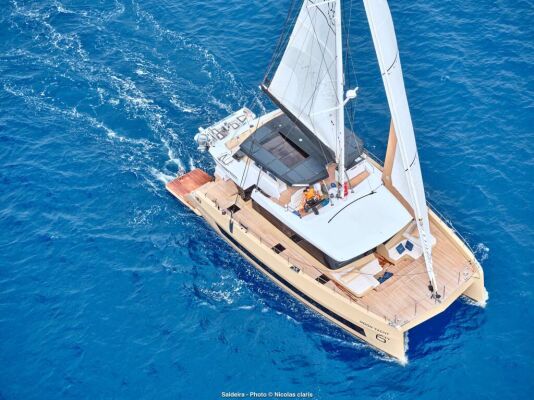 Luxus-Crew-Katamaran Moon 60 Hull 8 2025