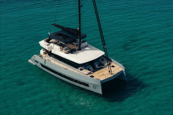 Catamaran de luxe avec équipage SEABARIT LX