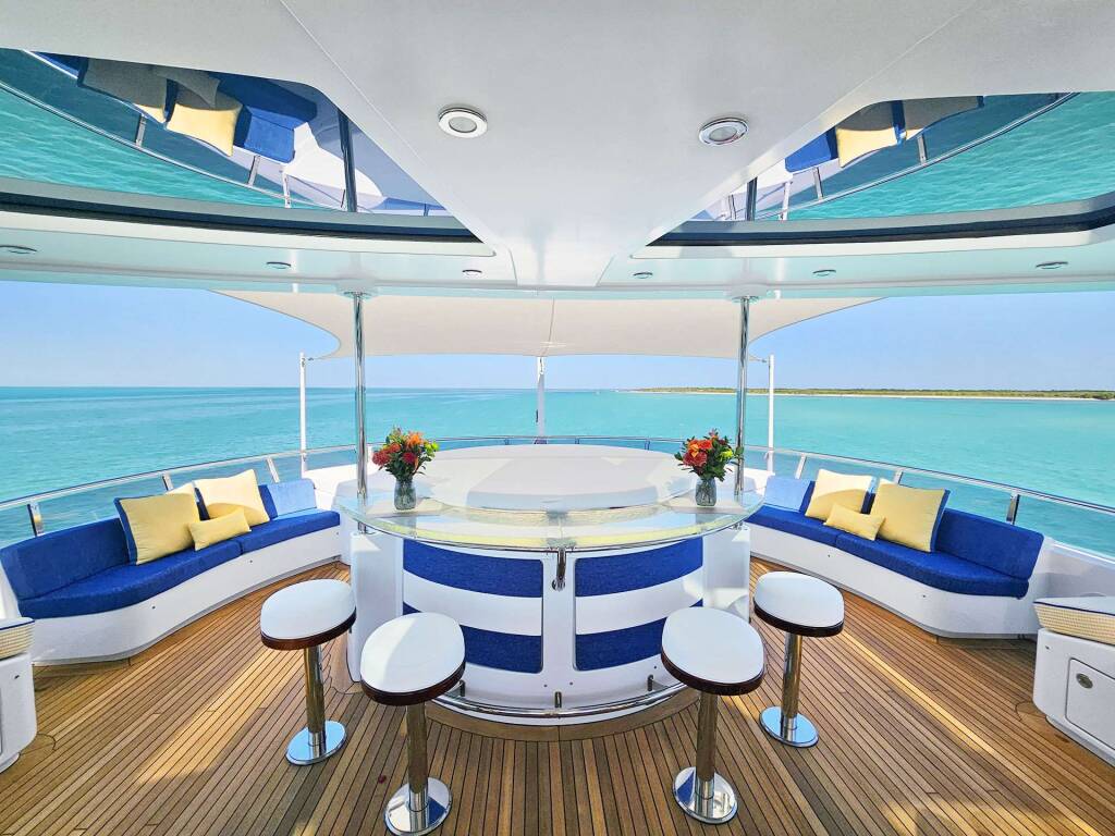 Luxury motor yacht KING OF FUN