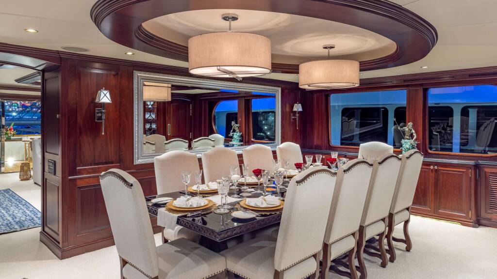 Luxury motor yacht KING OF FUN