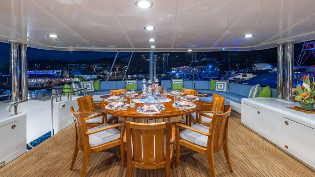 Luxury motor yacht KING OF FUN