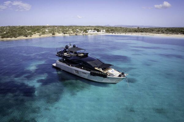 Yacht de luxe Ammonite