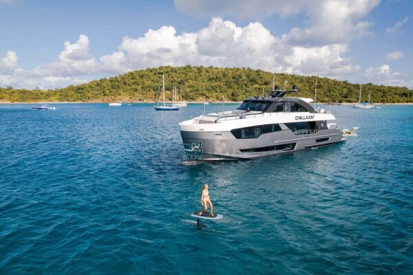 Luxury motor yacht CHILLAXIN