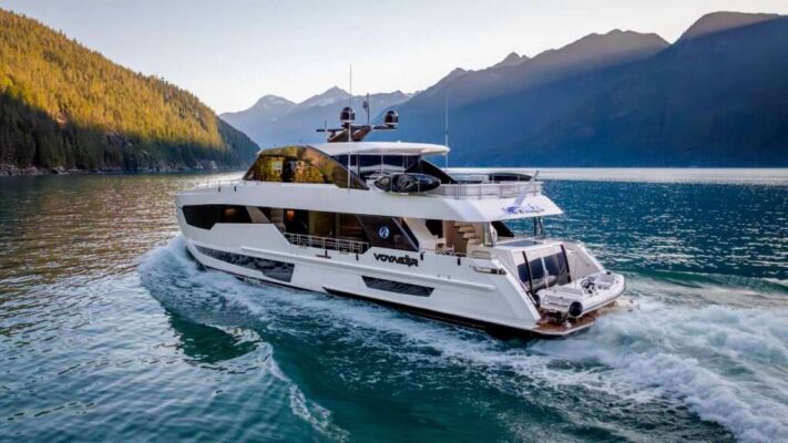 Yacht de luxe VOYAGER