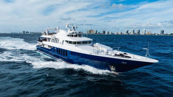Yacht de luxe YCM FIFTY