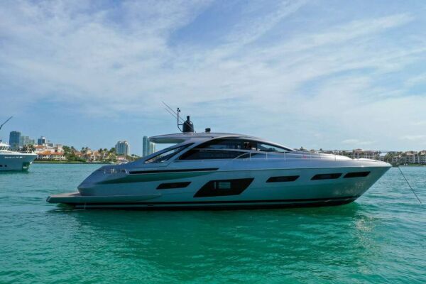 Luxury motor yacht Amici