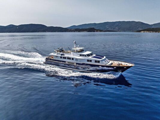 Yacht de luxe KARMA