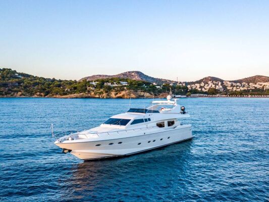 Yacht de luxe PAREAKI