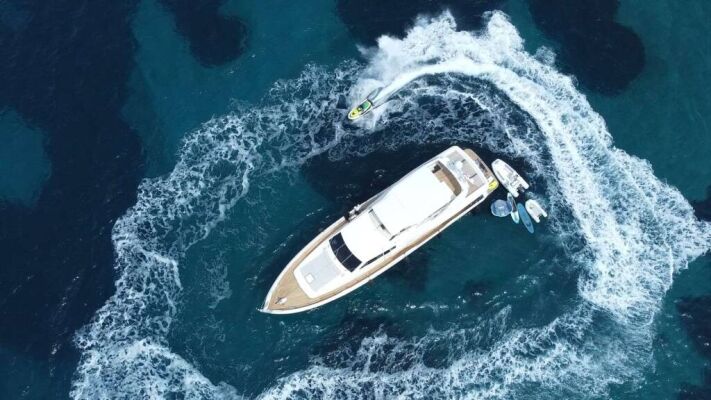 Yacht de luxe VA BENE