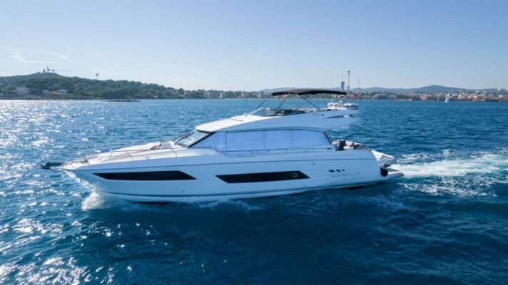 Luxury motor yacht Apollonia