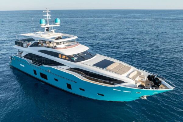 Luxury motor yacht ANKA