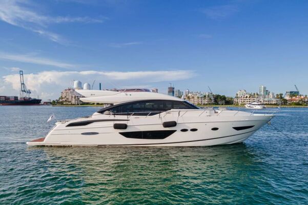 Luxury motor yacht Snowbird