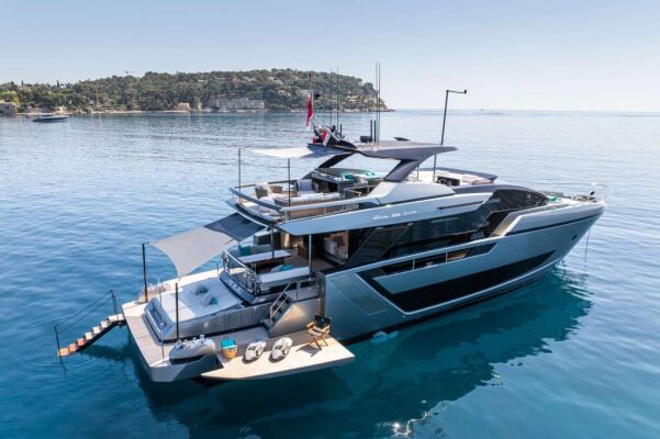 Yacht de luxe L'AS BLEU
