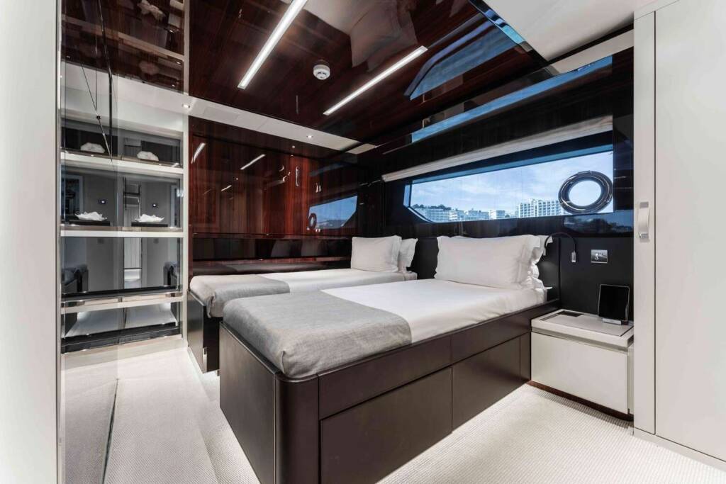 Luxury motor yacht ELYSIUM I