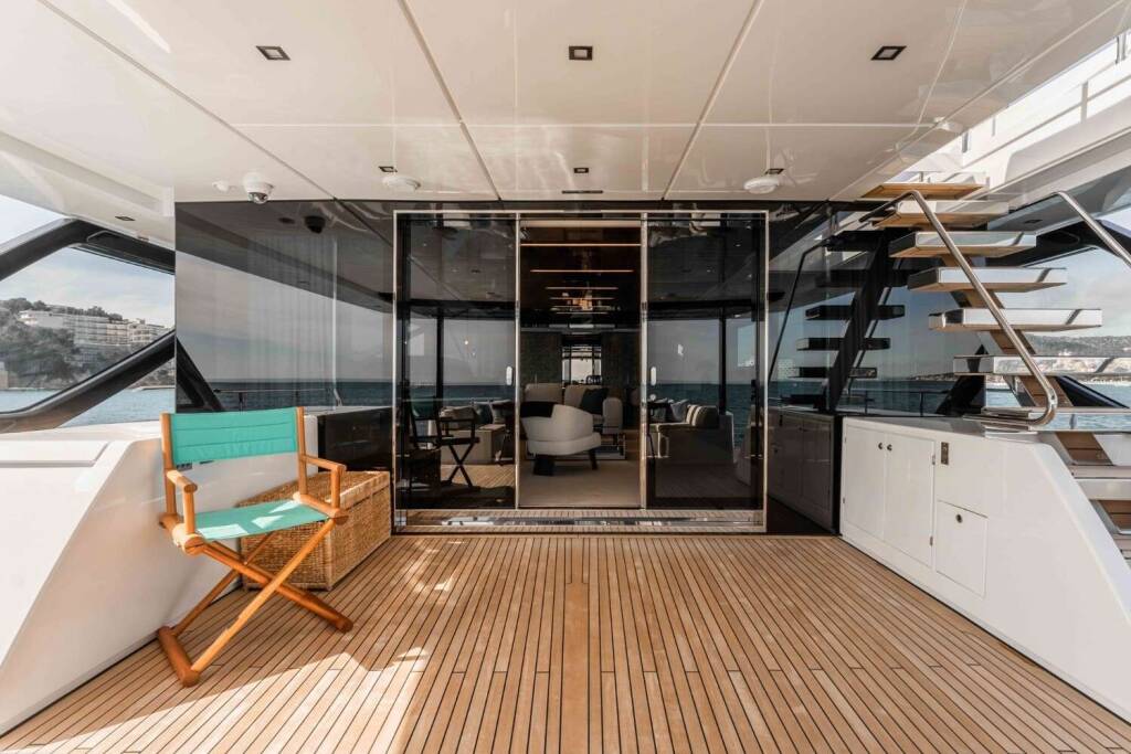 Luxury motor yacht ELYSIUM I