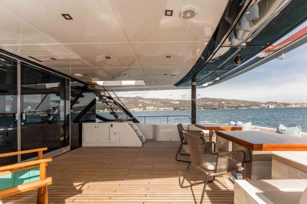 Luxury motor yacht ELYSIUM I