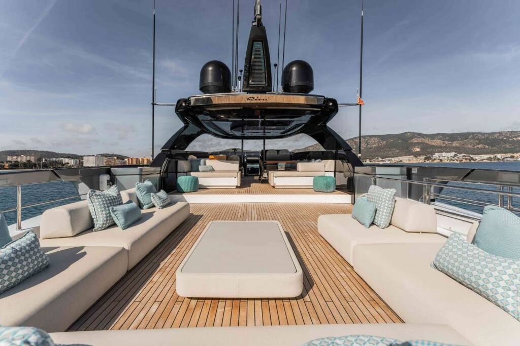 Luxury motor yacht ELYSIUM I