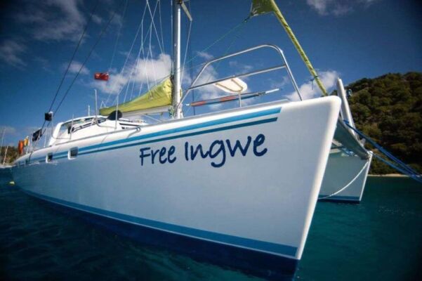 Luxury Crewed Catamaran FREE INGWE