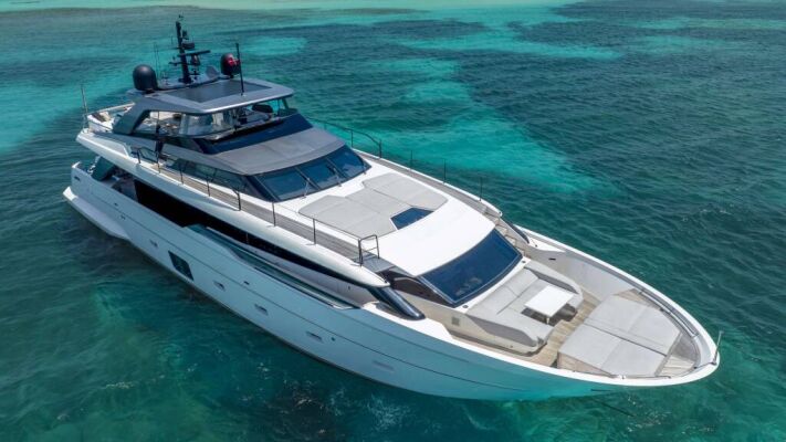 Luxus-Motoryacht Gatsby