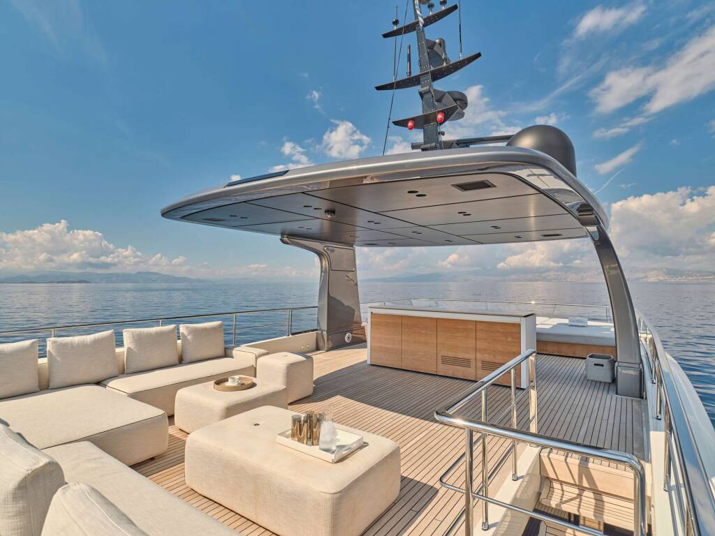 Luxury motor yacht K2