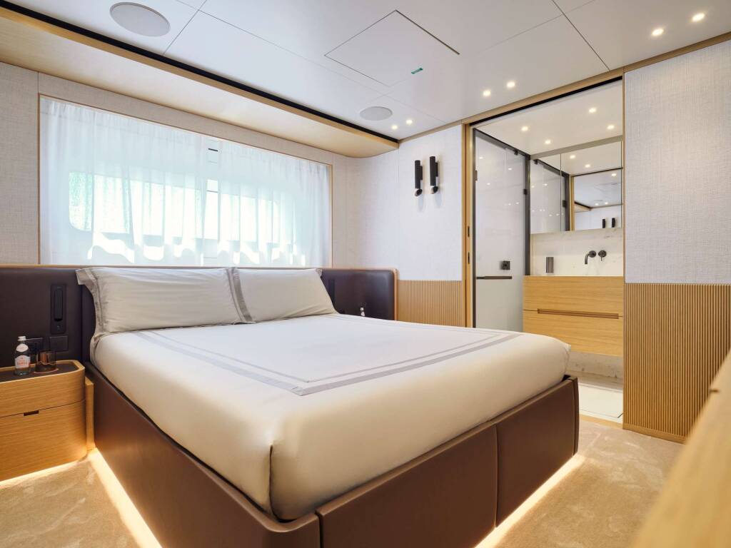 Luxury motor yacht K2