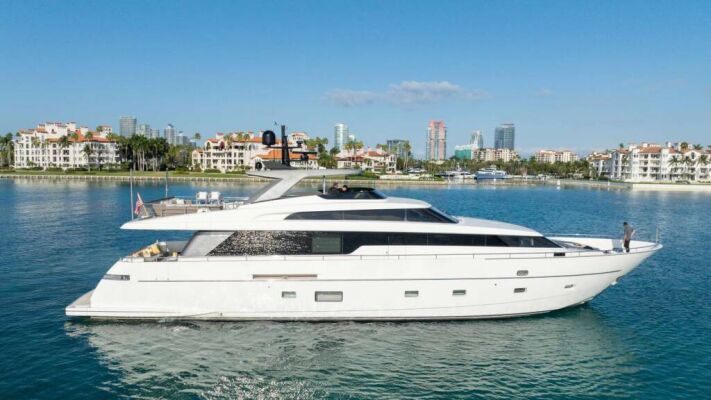 Yacht de luxe Astonish