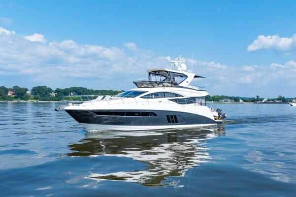 Luxury motor yacht Sea Amber