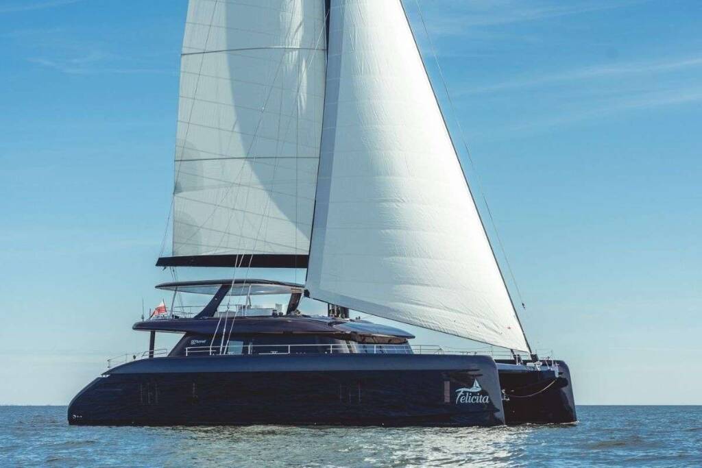 Luxury Crewed Catamaran FELICITA