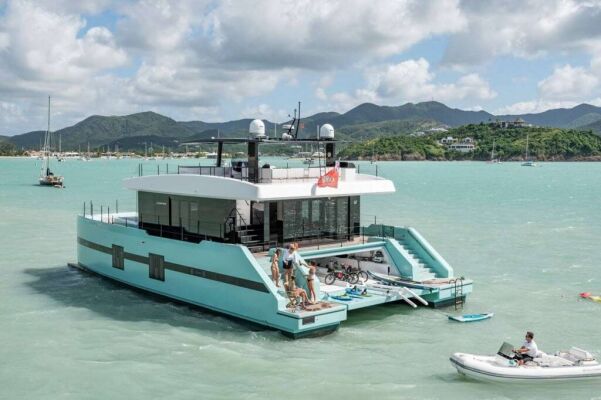 Catamaran de luxe avec équipage ORCA