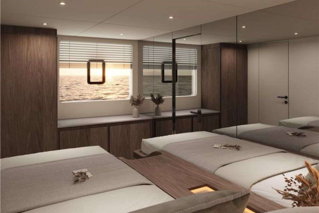 Luxury Crewed Catamaran MIIA
