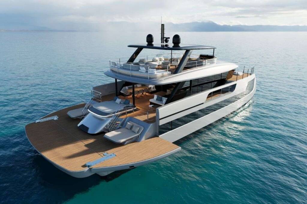 Luxury Crewed Catamaran MIIA